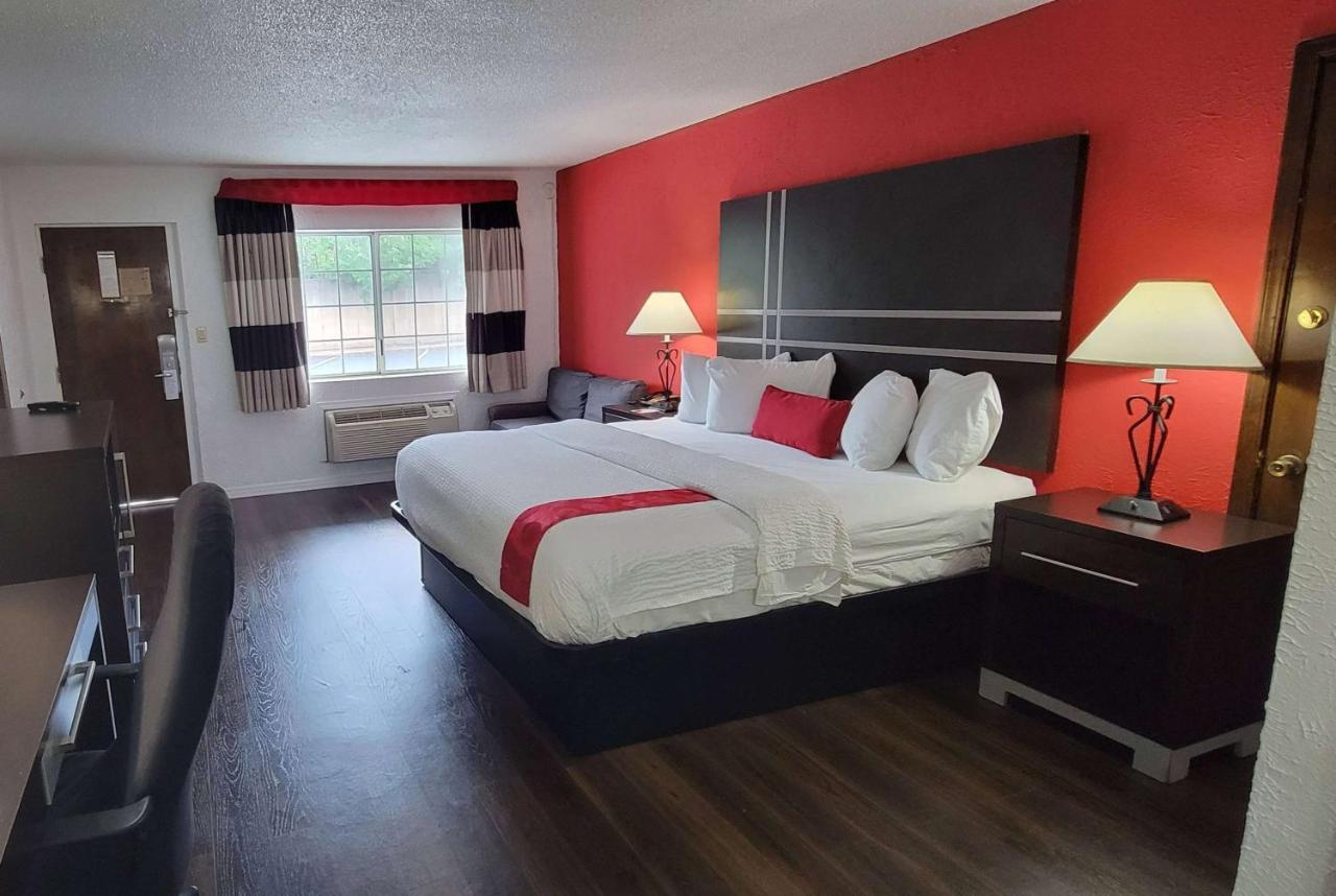 Ramada By Wyndham Mountain Home Ngoại thất bức ảnh
