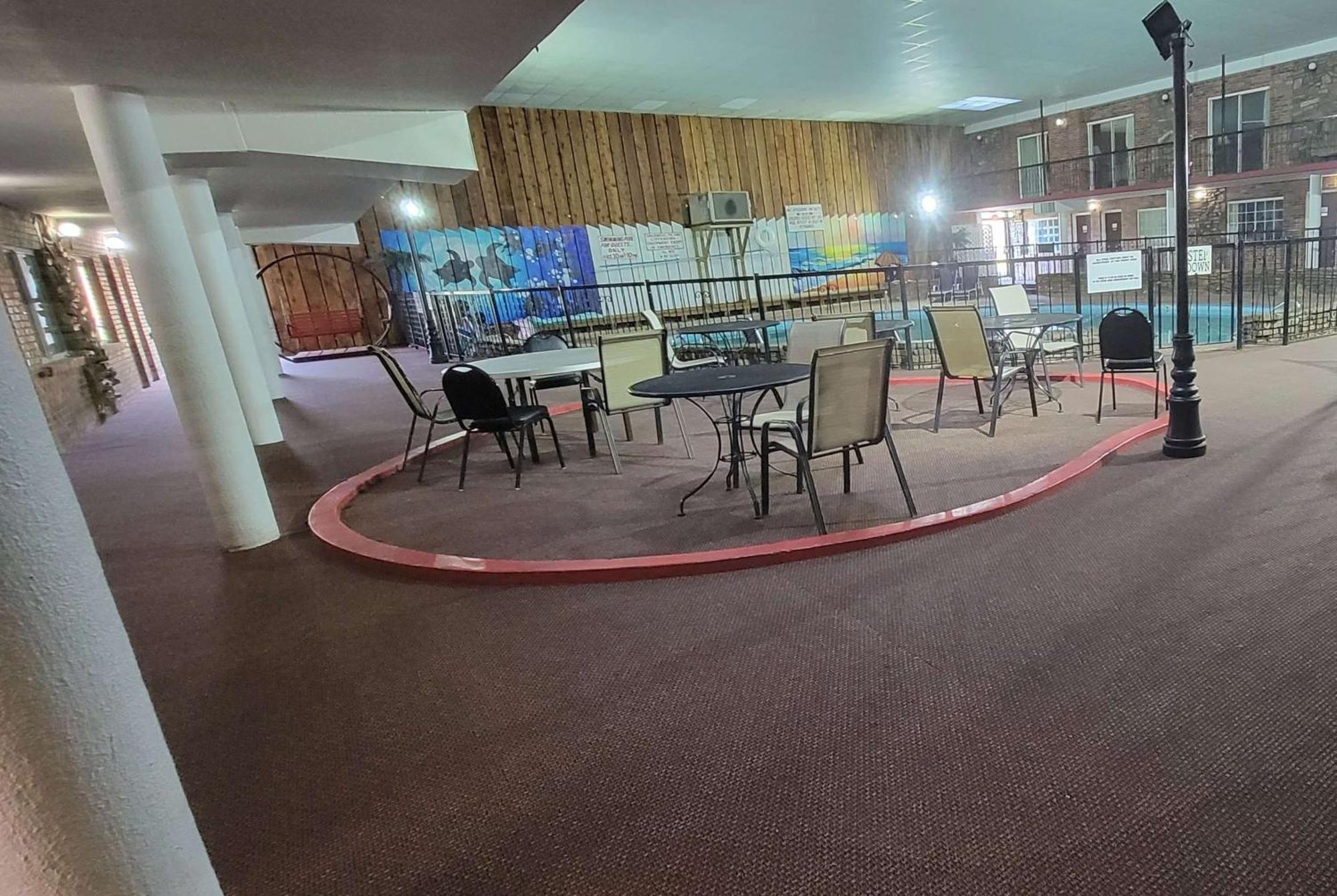 Ramada By Wyndham Mountain Home Ngoại thất bức ảnh